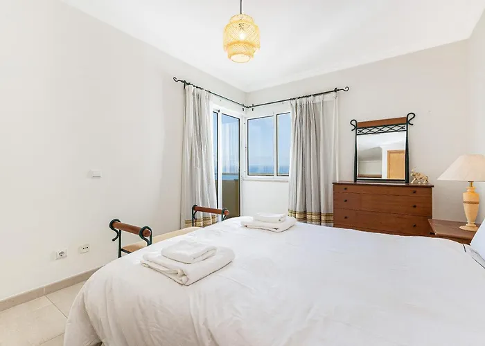 Miradouro Rocha - T2 Com Vista Mar Appartement