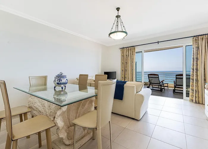 Miradouro Rocha - T2 Com Vista Mar